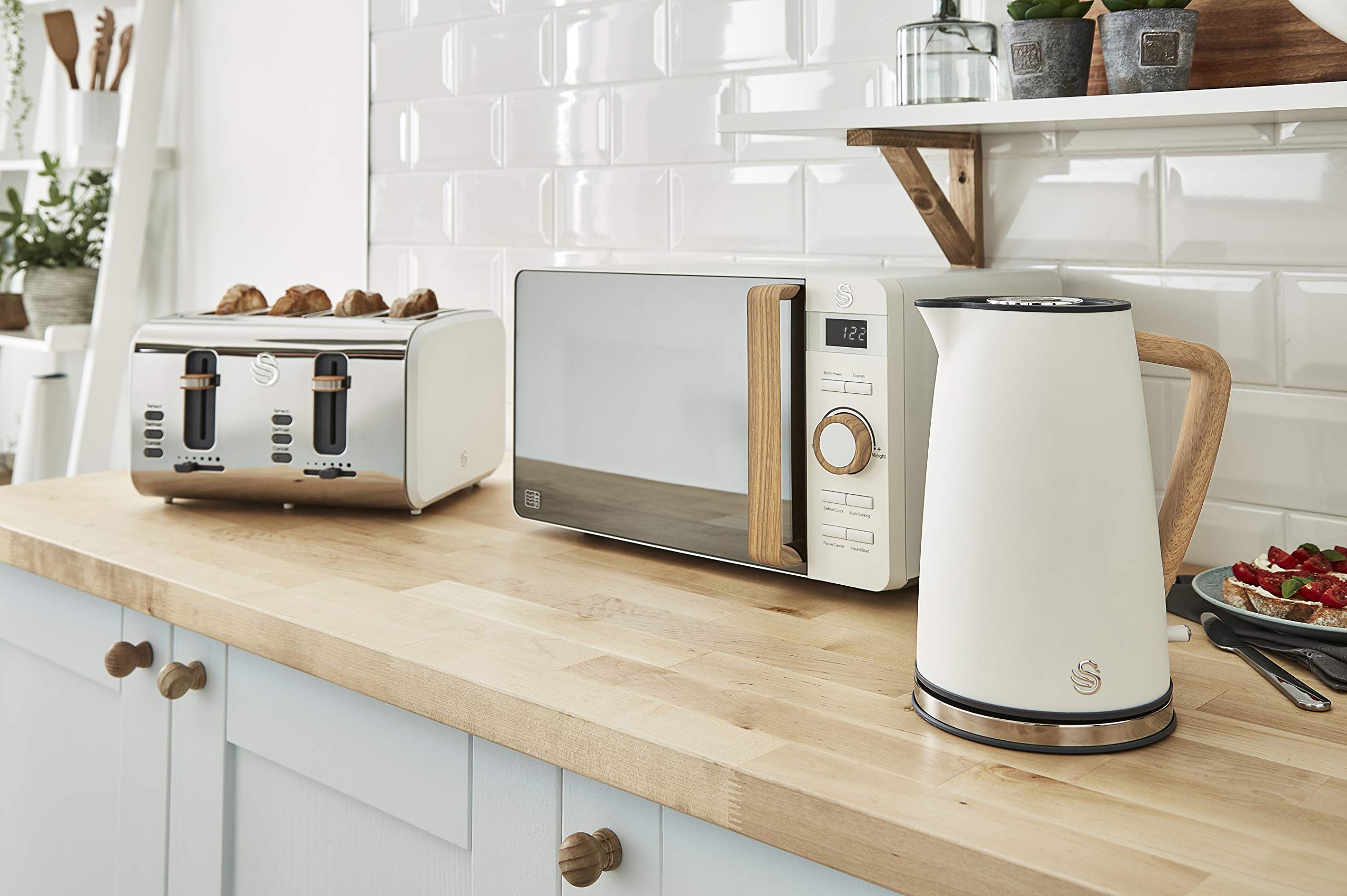 Swan Nordic Cordless Kettle White 1.7L سوان غلاية كهربائية لاسلكية من نورديك - ابيض 1.7 لتر Swan Nordic Cordless Kettle White 1.7L سوان غلاية كهربائية لاسلكية من نورديك - ابيض 1.7 لتر